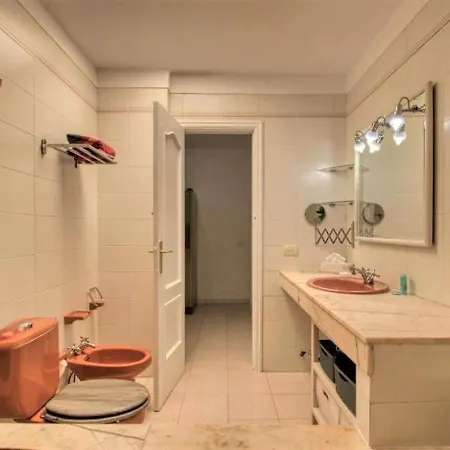 Belvilla By Oyo Luxury Penthouse Garajonay Апартаменты *